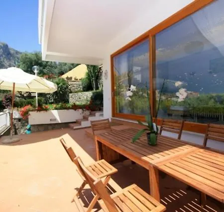Sirenuse Sleeps 14 Pool Air Con Wifi Villa *